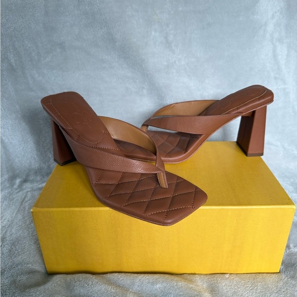 Jessica Simpson Tan Quilted Heels - Picture 5 of 7